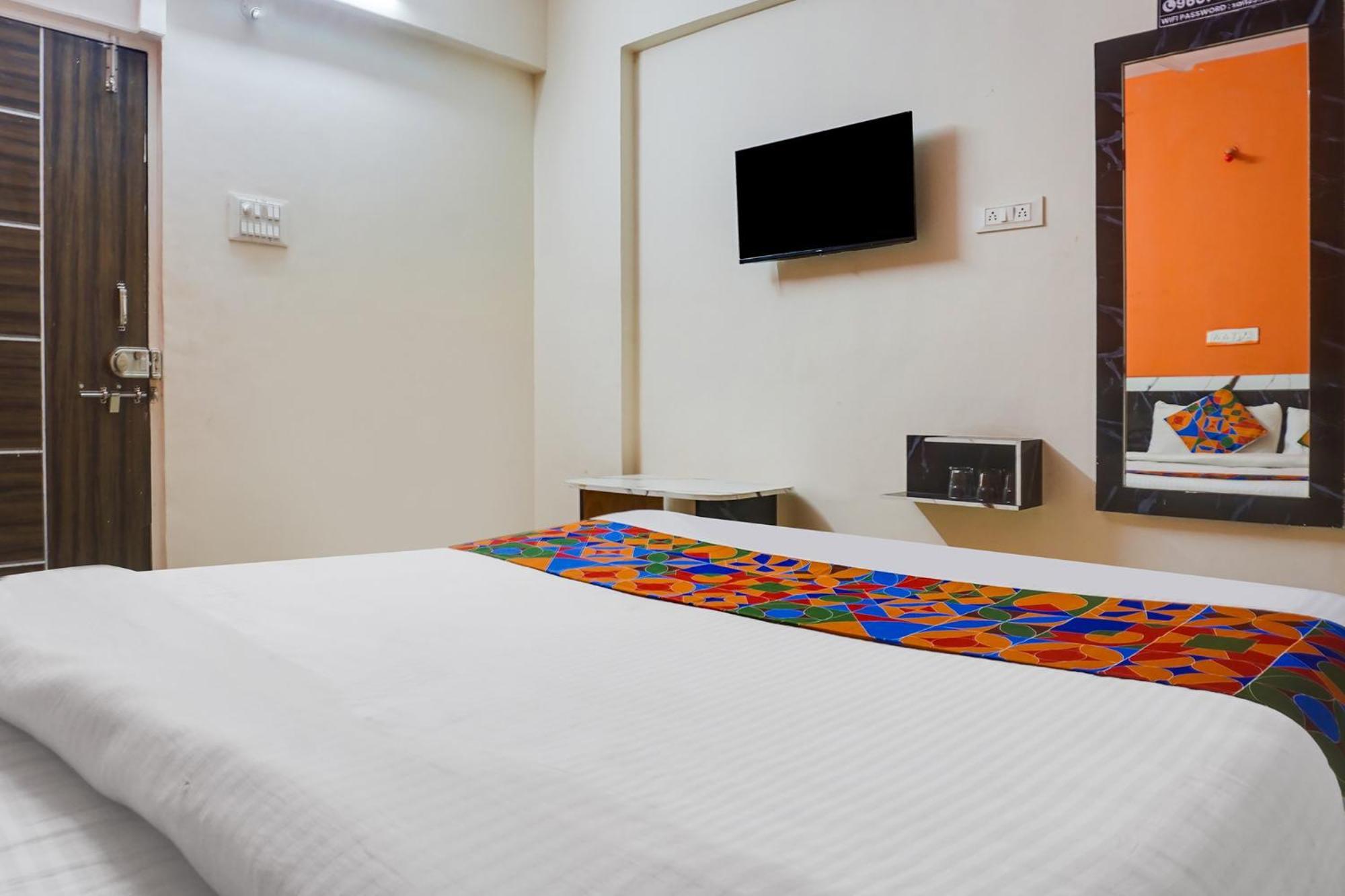 Fabhotel Star Executive Hotel